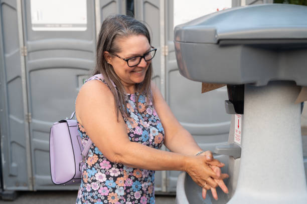 Best Portable restroom trailer rental  in Sullivan, MO